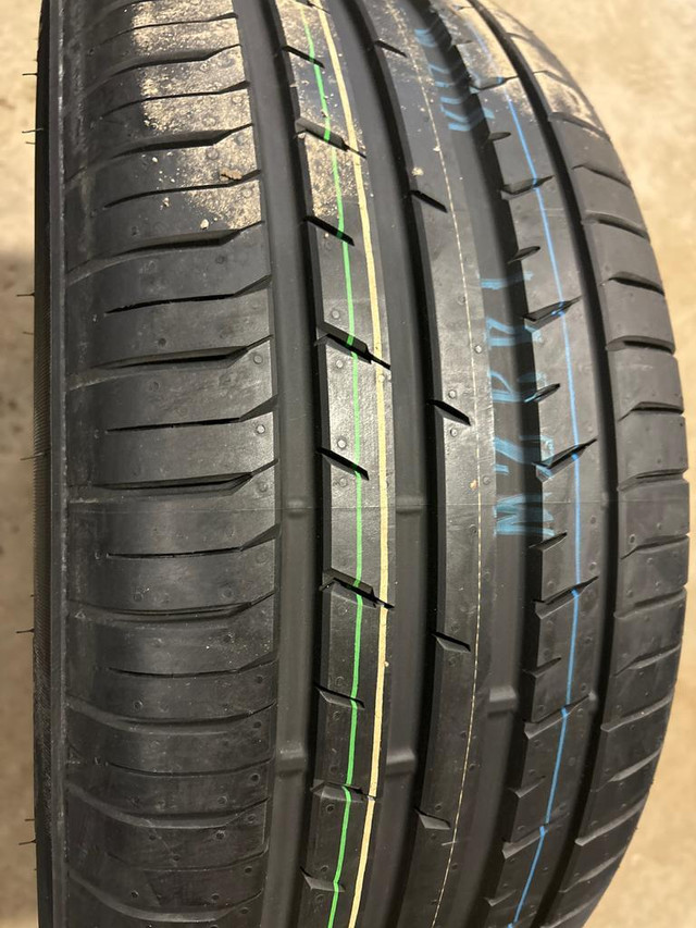 4 pneus dété neufs P235/55R17 99Y Toyo Proxes Sport in Tires & Rims in Québec City - Image 3