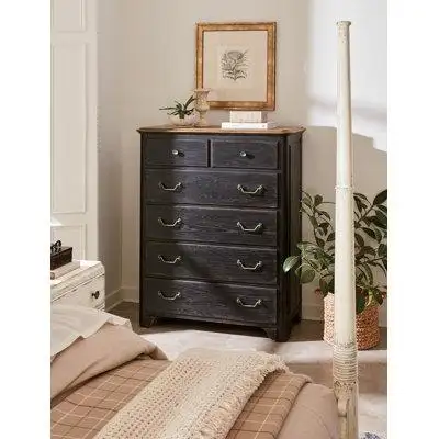 Hooker Furniture Americana 6 - Drawer 56.25" H Dresser