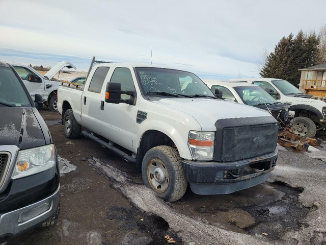 2009 Ford F250 5.4L 4x4 For Parting Out in Auto Body Parts in Manitoba