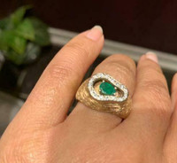 Natural Diamonds and Natural Colombian Emerald in Yellow Gold Ring (Size 6-7)  with Unique Design