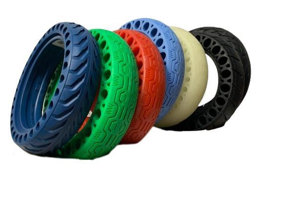 Venez voir nos pneus SANS CREVAISONS et OFF-ROAD! Vaste inventaire de PNEUS de TROTTINETTES. in Tires & Rims in Laurentides - Image 2