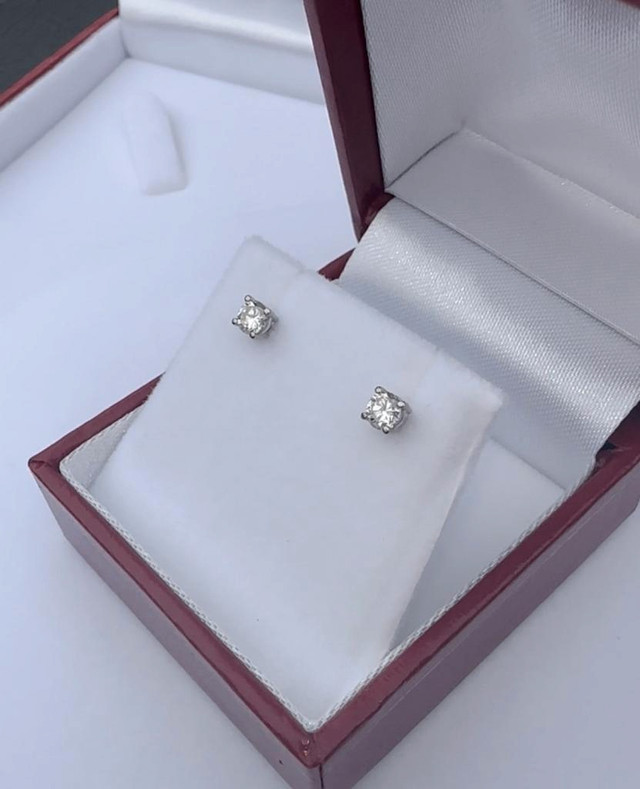 #441 - 0.33 CTW Natural Diamond, 14k White Gold Screwback Studs - NEW in Jewellery & Watches - Image 4