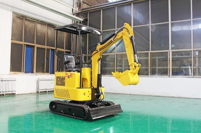 Finance Available: Brand new mini excavator 1.3T  23Hp/17.2 KW/827cc 199$/month in Power Tools - Image 2