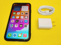 Iphone XR 64Gb BACK CRACKED UNLOCKED CELL PHONE CELLULAIRE APPLE