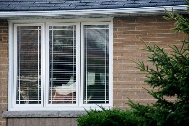 VINYL WINDOWS, WINDOWS & DOORS, MODERN FRONT ENTRANCE DOORS & FIBERGLASS DOORS, PATIO DOORS REPLACEMENT - FREE QUOT in Windows, Doors & Trim in Toronto (GTA) - Image 3
