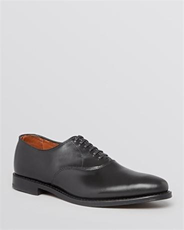 Allen Edmonds Men's Carlyle Plain-toe Oxford Dress Shoe in Black, Size 7.5 D in Men's Shoes in Ontario