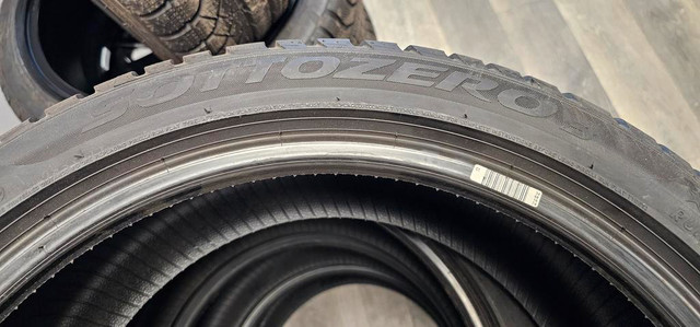 275/35/19 2 pneus hiver pirelli RUNFLAT NEUFS 550$ la paire in Tires & Rims in Greater Montréal - Image 3