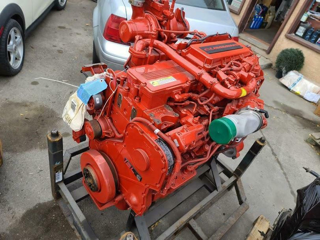 ISL 9 New Cummins Surplus Motor Diesel Motor With Warranty in Engine & Engine Parts - Image 3