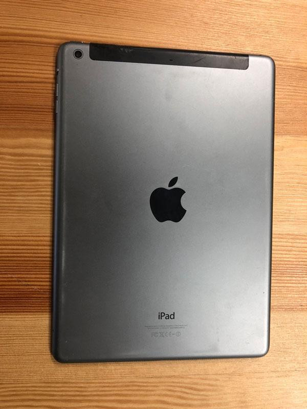 iPad Air 16 GB Unlocked -- Our phones come to you :) in iPads & Tablets in Mississauga / Peel Region - Image 4