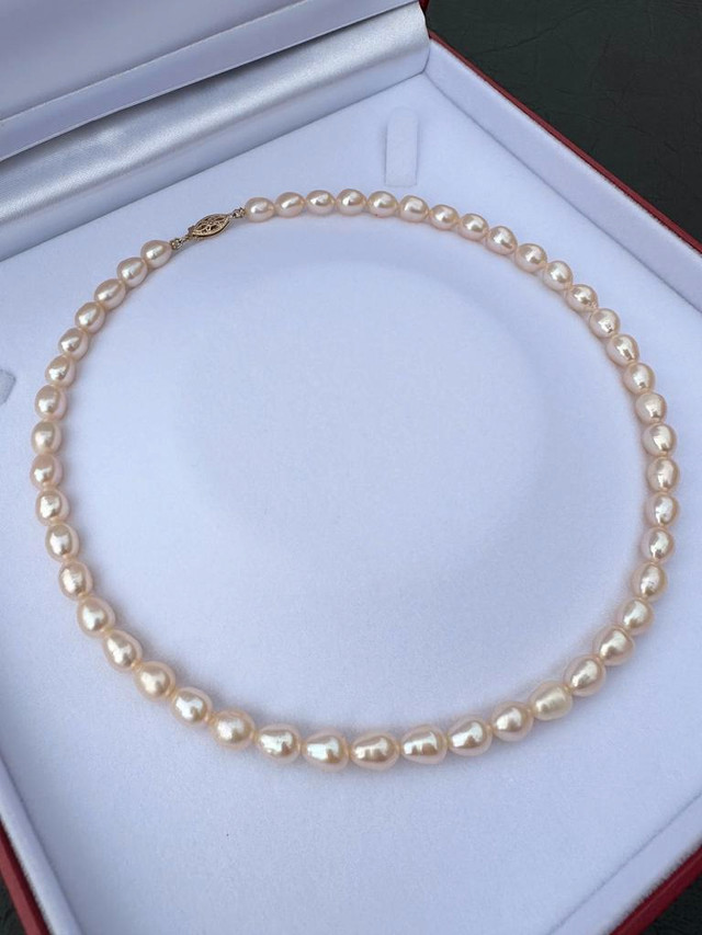 #418 - 14k Yellow Gold, Chinese Freshwater Pearl Necklace, 16” Length in Jewellery & Watches - Image 3