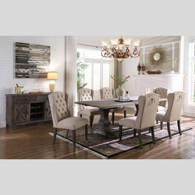 Solidwood Dining Table with 6 Fabric Chairs in sarnia in Dining Tables & Sets in Sarnia - Image 4