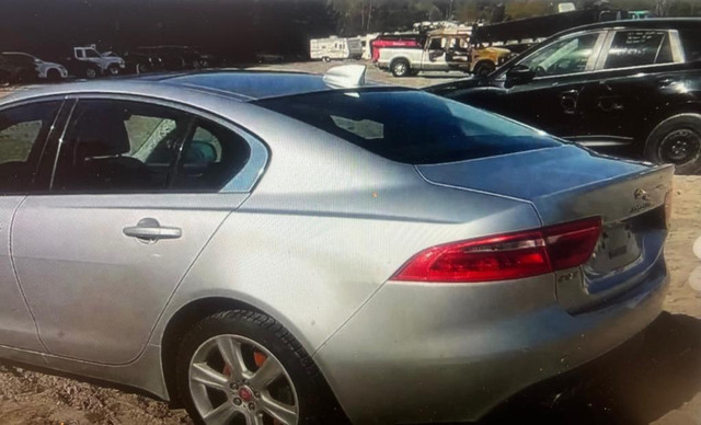 JAGUAR XE (2017/2019 FOR  PARTS PARTS ONLY in Auto Body Parts - Image 3
