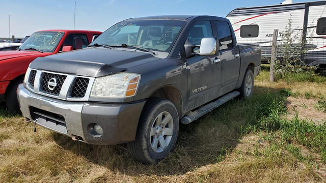 Parting out WRECKING: 2005 Nissan Titan in Other Parts & Accessories - Image 2