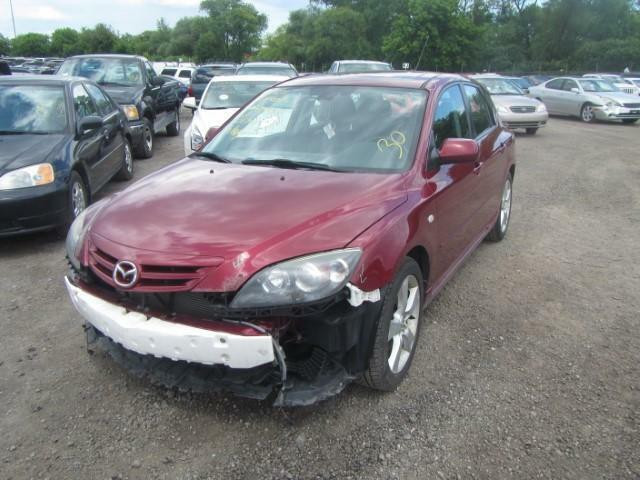 MAZDA 3 (2004/2009 MAZDA 3  FOR PARTS PARTS PARTS ONLY) in Auto Body Parts - Image 3