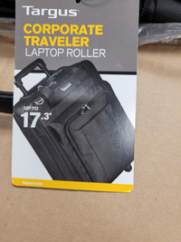 New Targus 17” Corporate Traveler Vertical Rolling Laptop Case