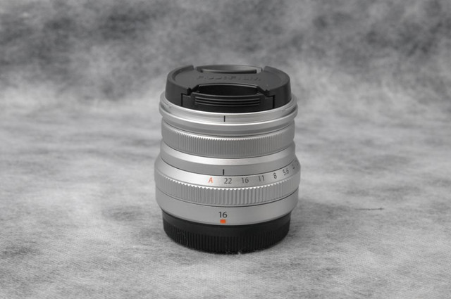 Fujinon XF16mm F/2.8 R WR F2.8 Lens + Hood FujiFilm- Open Box (ID:1734) in Cameras & Camcorders - Image 2