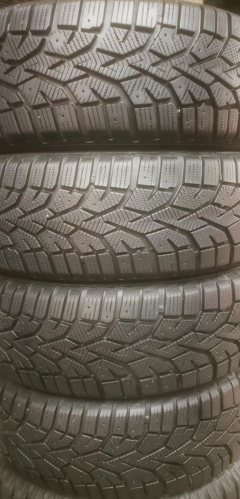 (TH54) 4 Pneus Hiver - 4 Winter Tires 175-65-15 General 9-10/32 in Tires & Rims in Greater Montréal