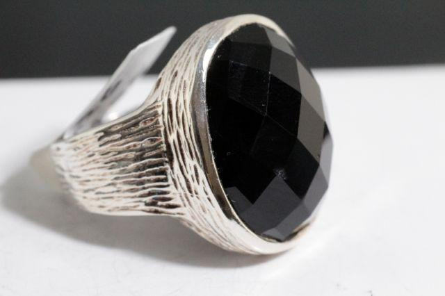 LARGE CUSHION CUT BLACK ONYX & SOLID SILVER RING FOR SALE in Jewellery & Watches in Mississauga / Peel Region - Image 2