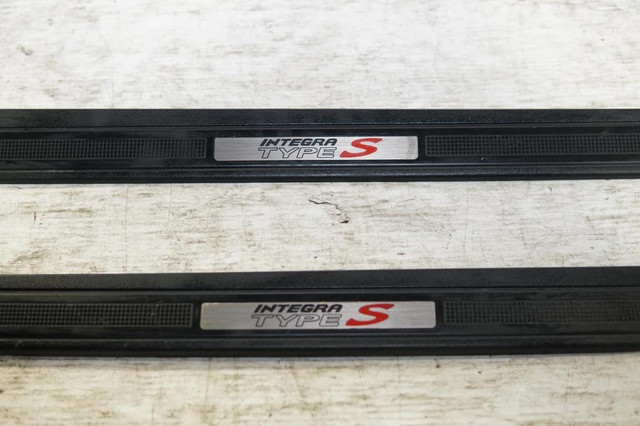 JDM Acura RSX DC5 Type S Door Sills Scuffs Kick Plates Steps 2002-2006 Honda in Other Parts & Accessories - Image 2