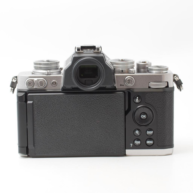 Nikon Z fc Kit (w/ Z 28mm f/2.8 SE) (Full Warranty) (Shutter Count- 4)(Open Box) (ID - C-821) in Cameras & Camcorders - Image 3