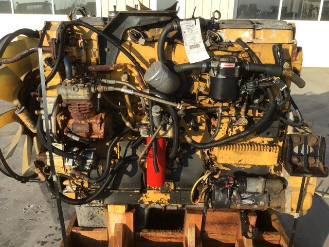 C15 Caterpillar Twin Turbo ACERT 2004 Over Hauled Recently in Engine & Engine Parts - Image 2