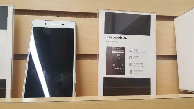 Spring SALE!!! Sony Xperia Z5 New Charger &amp; 1 YEAR Warranty!!! in Cell Phones