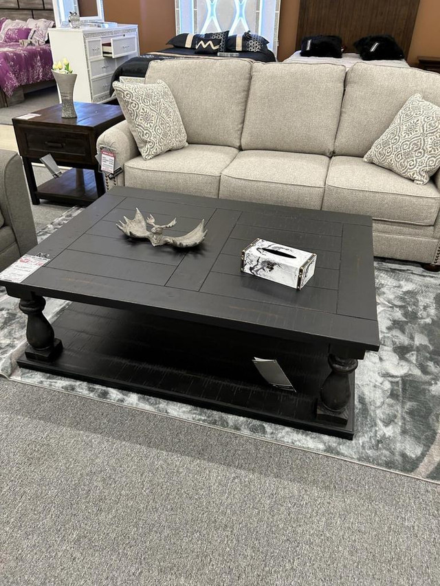 Square Coffee Table At Discounted Price!! in Coffee Tables in Chatham-Kent - Image 3