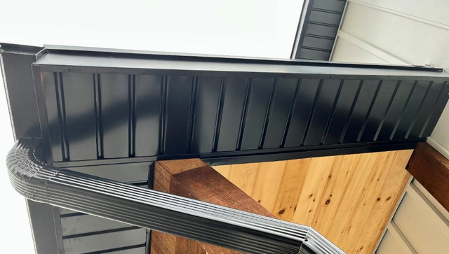 Soffit and Facia - Custom Supplied or Installed in Roofing in Hamilton
