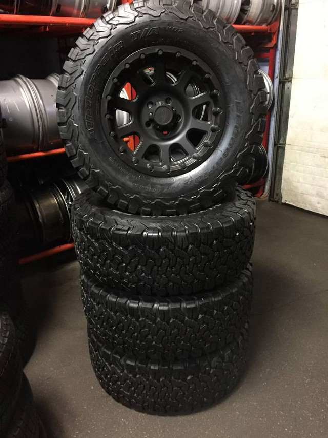 17 FOR JEEP WRANGLER OFF ROAD PACKAGE LT305/65R17 BF GOODRICH ALL-TERRAIN T/A K02 RIMS 17x9J ET32 PCD 5x127 TREAD 95% in Tires & Rims in Ontario