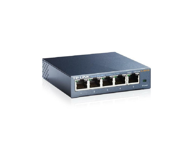 tp-link - 5-Port 10/100/1000Mbps Desktop Switch - TL-SG105 in Networking in Québec - Image 2