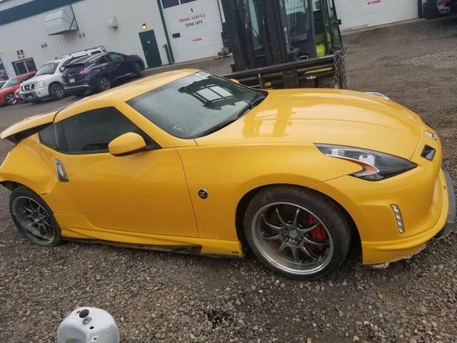 PARTING OUT 370Z in Auto Body Parts in Lethbridge - Image 3