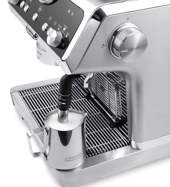 Delonghi La Specialista Espresso Machine EC9355M **Refurbished** in Coffee Makers in Calgary - Image 4