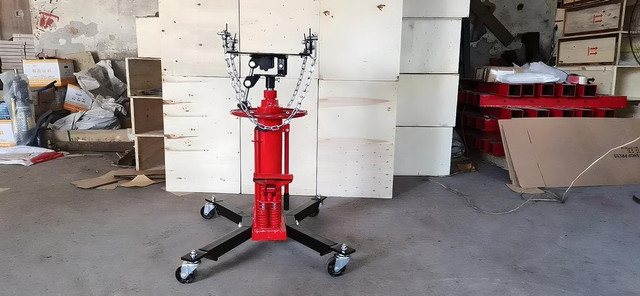 NEW DOUBLE PISTON 1320 LBS TELESCOPIC TRANSMISSION JACK 2 STAGE 121157 in Other in Alberta - Image 2