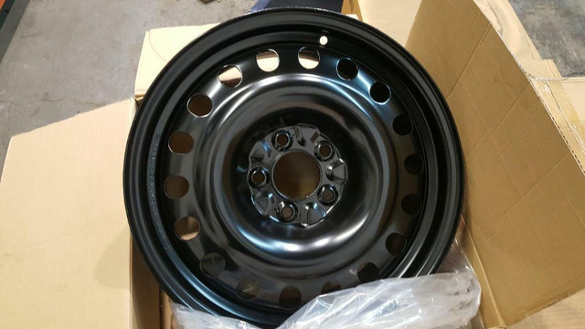 4 rims 17 pouces NEUF 5x114.3 350$ tx incluse in Tires & Rims in Greater Montréal
