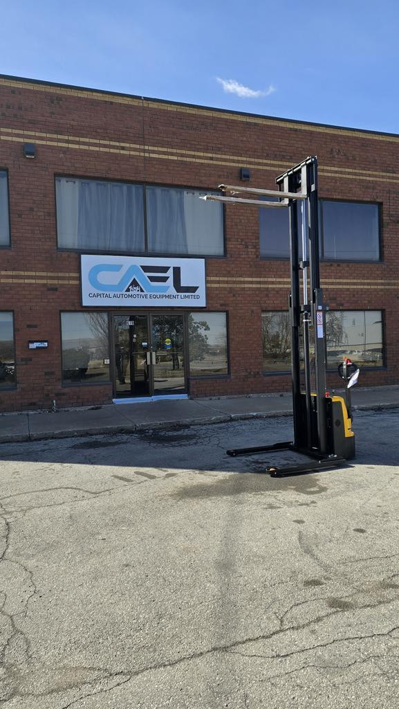 WHOLESALE PRICE : Brand new  Electric straddle stacker pallet stacker 138”  2645lbs in Other Business & Industrial in St. Catharines