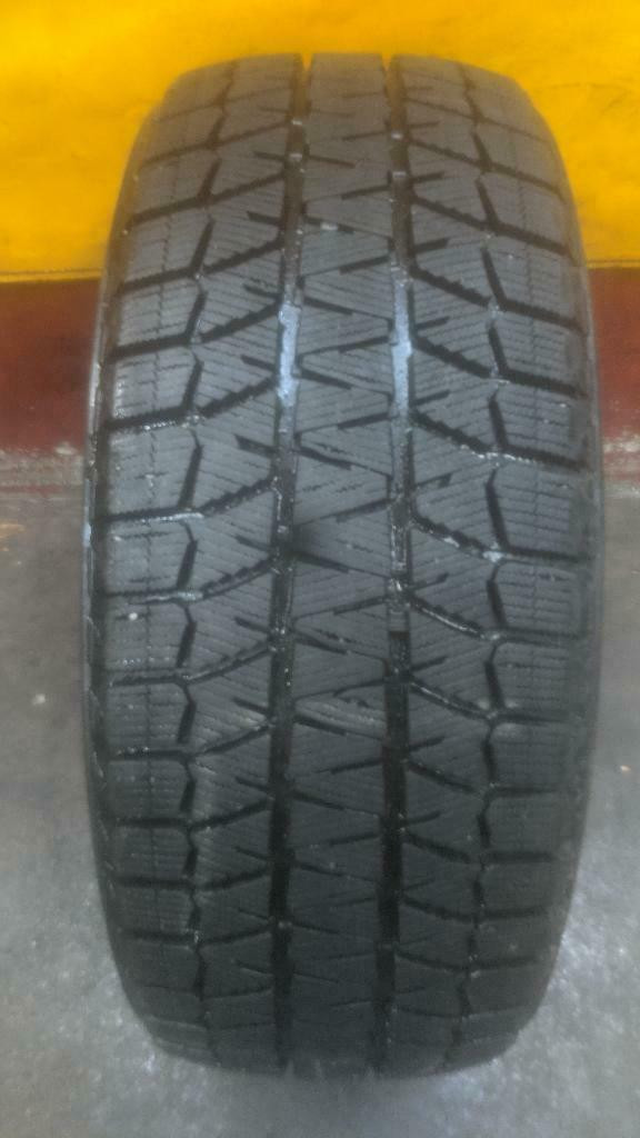 WINTER ~~~ single replacement tire ~~~ 225/45R18 Bridgestone blizzak ws80 ~~~99%tread TAKE OFF in Tires & Rims - Image 2