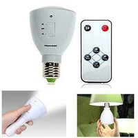 LED Rechargeable Emergency Bulb - 2-in-1 Light & Flashlight - E27 Base - 4-6 Watts - Remote Control - White