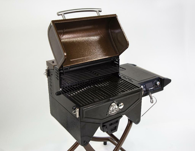 Pit Boss®  Portable Mahogany Wood Pellet Grill & Smoker - 387 squ in cooking  w 19 Lb Hopper  PB260PSP2  10559  in Stock in BBQs & Outdoor Cooking - Image 3
