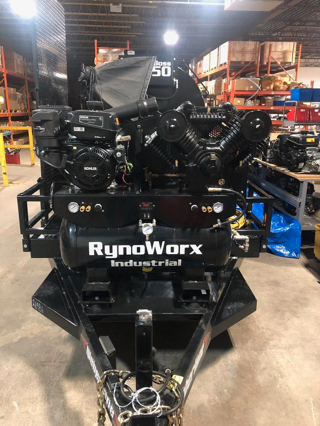 NEW RynoWorx AirBoss 750 Trailer Rig Air Operated Emulsion Sealcoating Sprayer Dual Diaphragm Pump Air Asphalt Sealing in Other Business & Industrial - Image 2
