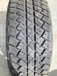 4 pneus dété P255/70R18 113T Bridgestone Dueler A/T RH-S 21.5% dusure, mesure 11-11-11-11/32
