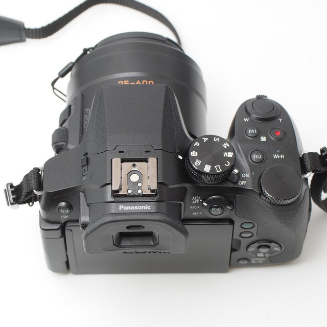 Panasonic Lumix FZ300 Camera (Open Box)  -  ID - 806 in Cameras & Camcorders - Image 4