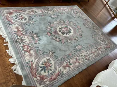 ONLINE AUCTION: Area Rug