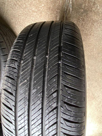 SET OF FOUR LIKE NEW 215 / 55 R16 HANKOOK KINERGY GT TIRES !!