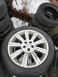 2007 Land Rover 255-50-20 (4) Rims in great shape | tires need to be change