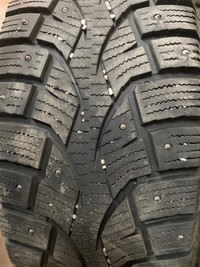 4 pneus dhiver P205/55/16 91T JoyRoad Winter RX818  29.0% dusure, mesure 8-8-8-7/32, a clous