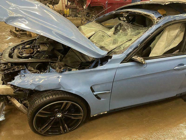 2015 BMW M3 F80 Sedan 55,000km Engine Parts Transmission in Engine & Engine Parts - Image 4