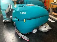 Tennant T500/T600 Automatic Floor Scrubber!!  Priced Right!!!