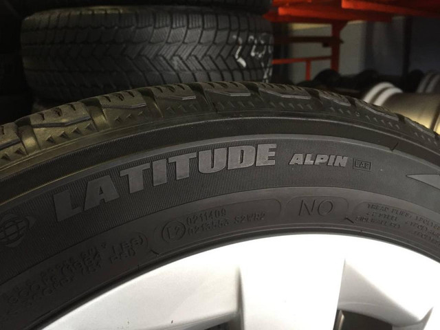 20 OEM TESLA X STAGGERED USED WINTER PACKAGE 265/45R20 275/45R20 MICHELIN LATITUDE ALPIN OEM RIMS FRONT GONE REAR 90% in Tires & Rims in Ontario - Image 2