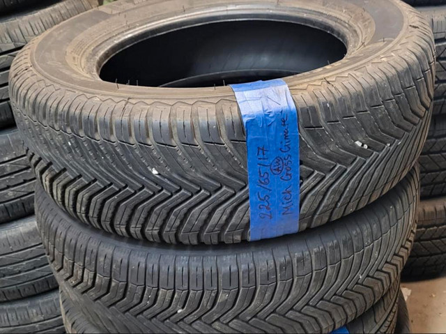 USED PAIR ALL WEATHER MICHELIN 225/65R17 90% TREAD WITH INSTALLATION. in Auto Body Parts in City of Toronto
