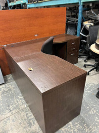 L-Shape Desk with Drawers in Excellent Condition-Call us now!